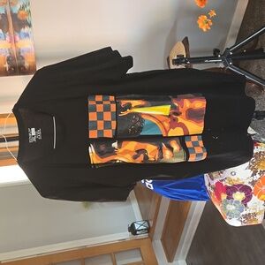 Graphic Print T Shirt.  ✨️PRE LOVED✨️